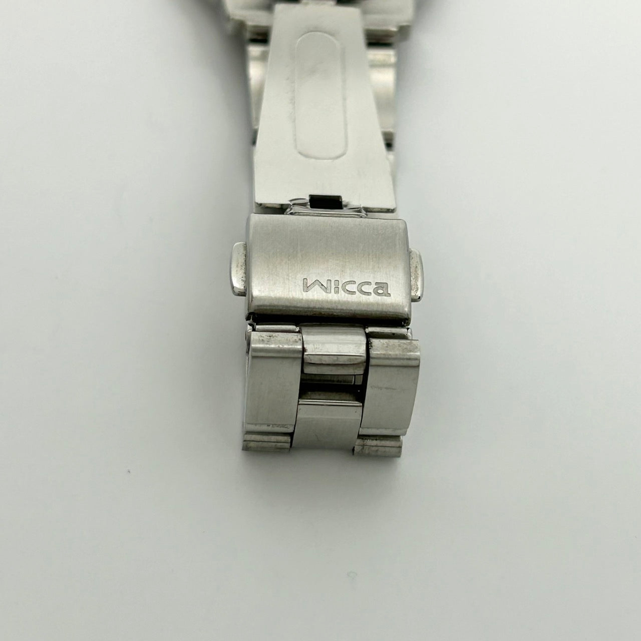 【稼働品／美品】CITIZEN Wicca シチズン ウィッカ ソーラー ユニセックス 腕時計 6329-S004942 ラウンド パープル文字盤 シルバー デイデイト 24時間計 マルチファンクション エレガント クラシック クリーニング済み G1