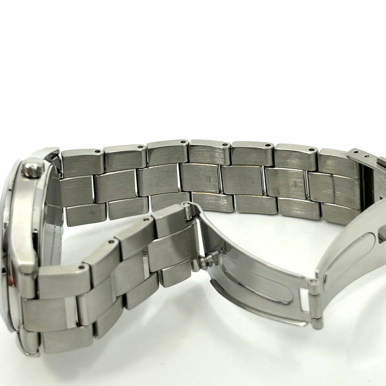 【稼働品】SEIKO セイコー メンズ 腕時計 ソーラー V158-0A80 ラウンド ネイビー文字盤 デイデイト カレンダー アナログ ステンレス シンプル スタイリッシュ ビジネスウォッチ クラシックデザイン クリーニング済み G6