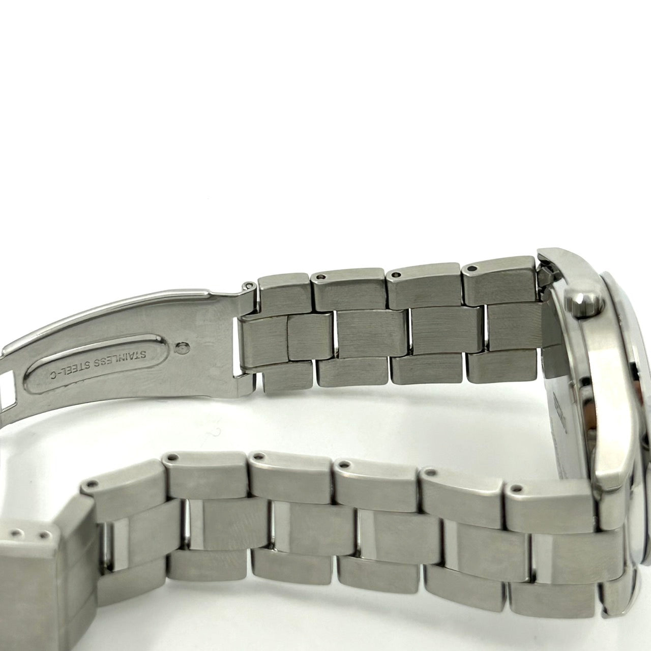 【稼働品】SEIKO セイコー メンズ 腕時計 ソーラー V158-0A80 ラウンド ネイビー文字盤 デイデイト カレンダー アナログ ステンレス シンプル スタイリッシュ ビジネスウォッチ クラシックデザイン クリーニング済み G6