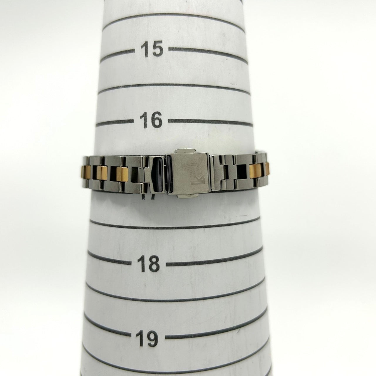 【稼働品】SEIKO LUKIA セイコー ルキア レディース腕時計 ソーラー電波 1B25-0AK0 ワールドタイム デイト ピンク文字盤 シルバー ゴールド コンビカラー エレガント ビジネス クラシックデザイン クリーニング済み G6