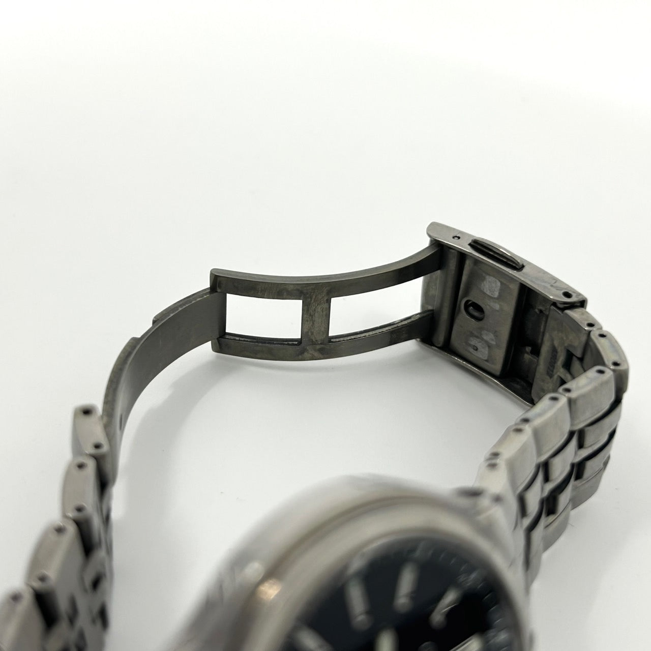 【稼働品】CITIZEN ATTESA シチズン アテッサ メンズ腕時計 エコドライブ H415 電波ソーラー チタン ブラック文字盤 デイト アナログ ビジネスウォッチ スタイリッシュ クラシックデザイン DURATECT クリーニング済み G6