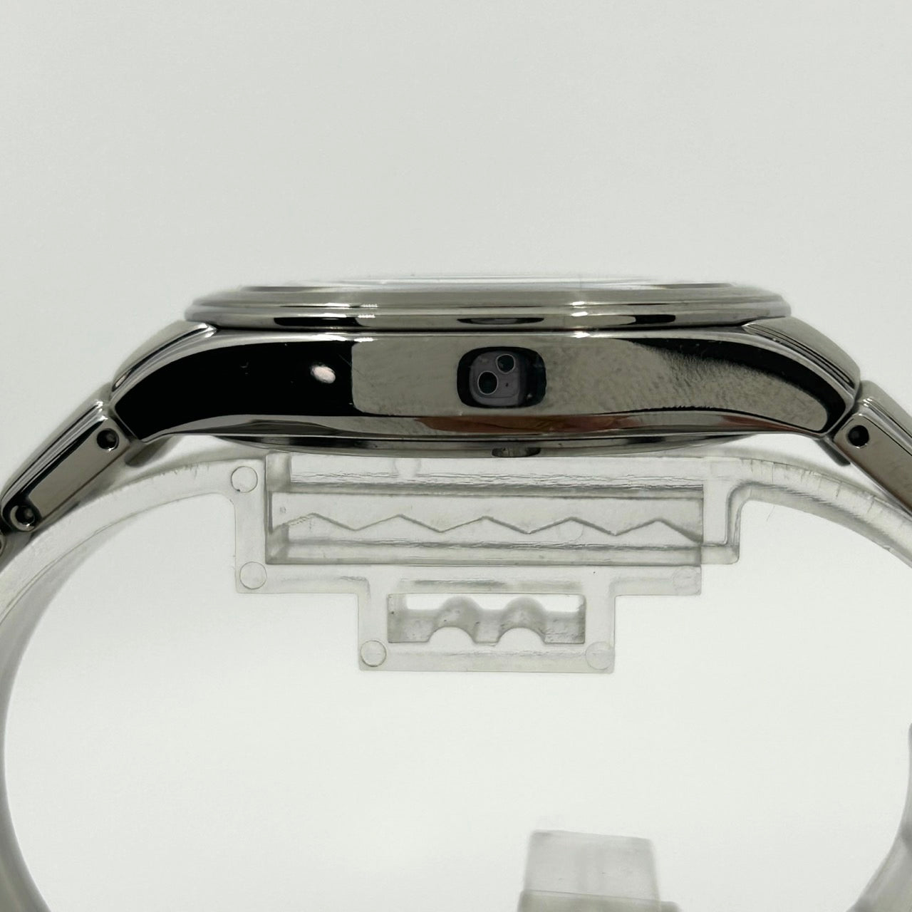 【稼働品】CITIZEN ATTESA シチズン アテッサ メンズ腕時計 エコドライブ H410 電波ソーラー チタン ブラック文字盤 デイト アナログ ビジネスウォッチ スタイリッシュ クラシックデザイン DURATECT クリーニング済み G6