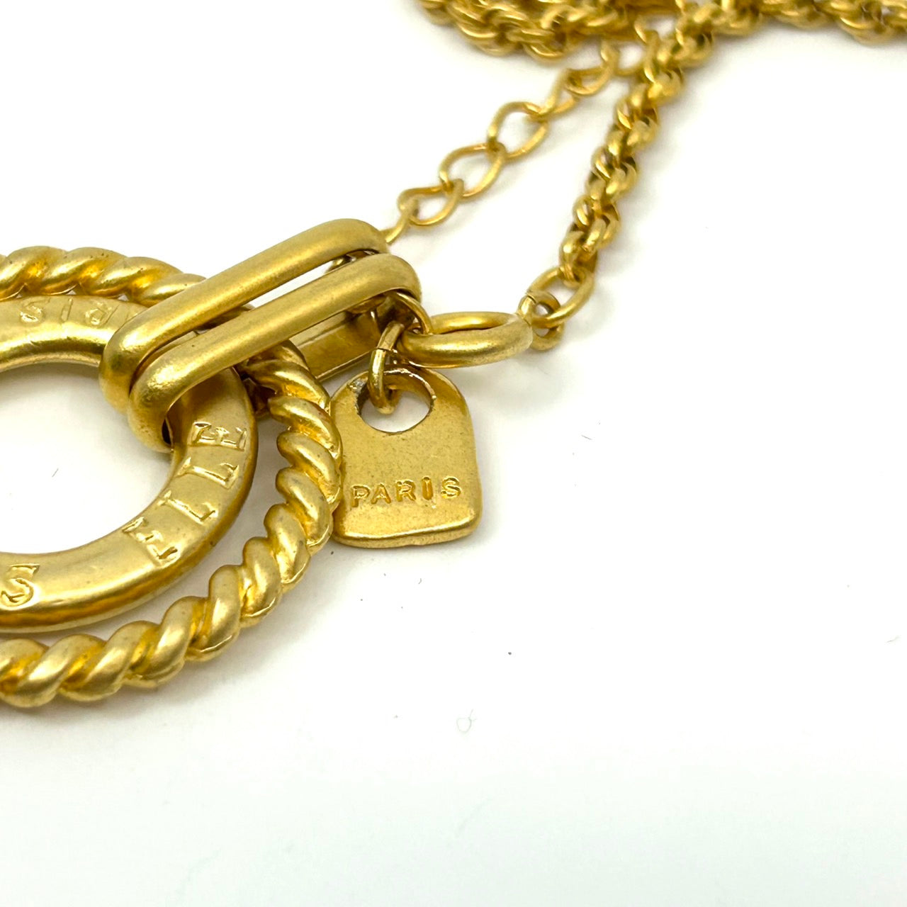 エル ELLE PARIS ゴールドカラー 金 ネックレス ペンダント ロゴチャーム付き ヴィンテージ アクセサリー レディース ジュエリー I8