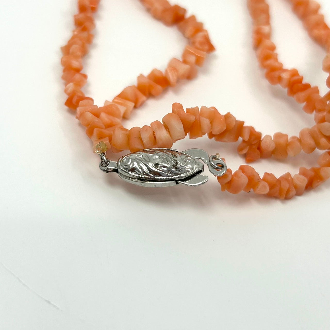 上品なオレンジ珊瑚 サンゴ ネックレス 天然素材 2連 ロングネックレス 留め具シルバー レディース アクセサリー I9