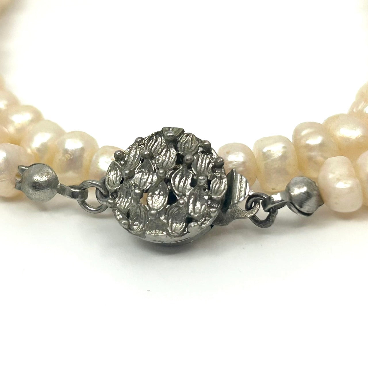 ホワイトパール ネックレス 2連 淡水真珠 本真珠 白 シルバークラスプ フォーマル エレガント 冠婚葬祭 パーティーアクセサリー I10