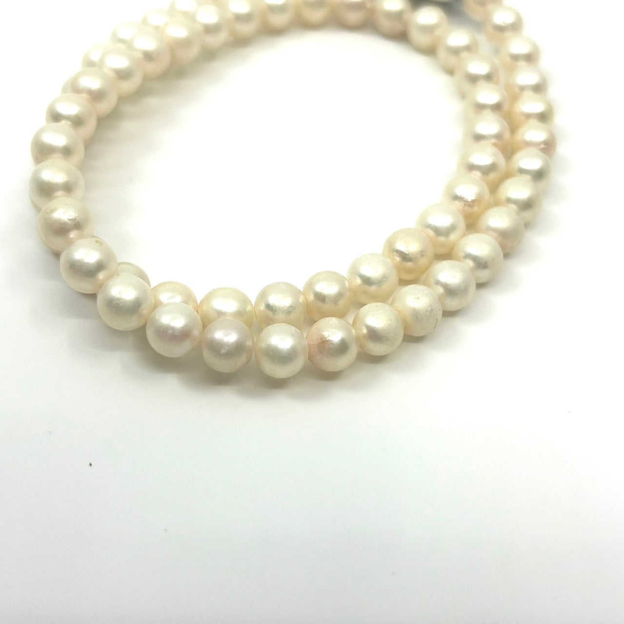 ホワイトパール ネックレス 二連 淡水真珠 本真珠 シルバークラスプ クラシカル エレガント 冠婚葬祭 フォーマルアクセサリー I10
