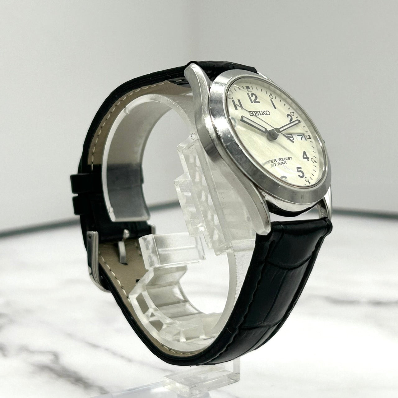 【新品ベルト（社外品）/電池交換済/稼働品】SEIKO セイコー メンズ 腕時計 7N43-0AJ0 デイデイト 曜日 日付表示 シルバー アイボリー文字盤 ブラックレザー 10気圧防水 クオーツ アナログ 高視認性 クラシック ビジネス カジュアル G6