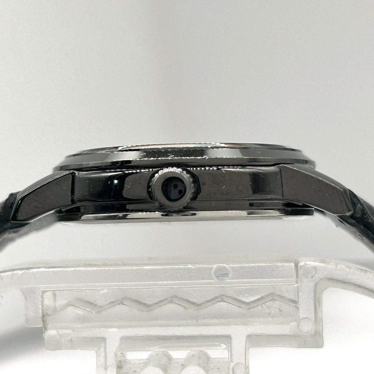 【新品ベルト（社外品）／稼働品／美品】SEIKO セイコー レディース 腕時計 ソーラー V131-0AF0 限定モデル ブラック 黒文字盤 ラウンド アナログ シンプル エレガント クラシック ドレスウォッチ ビジネス 10気圧防水 クリーニング済 G6