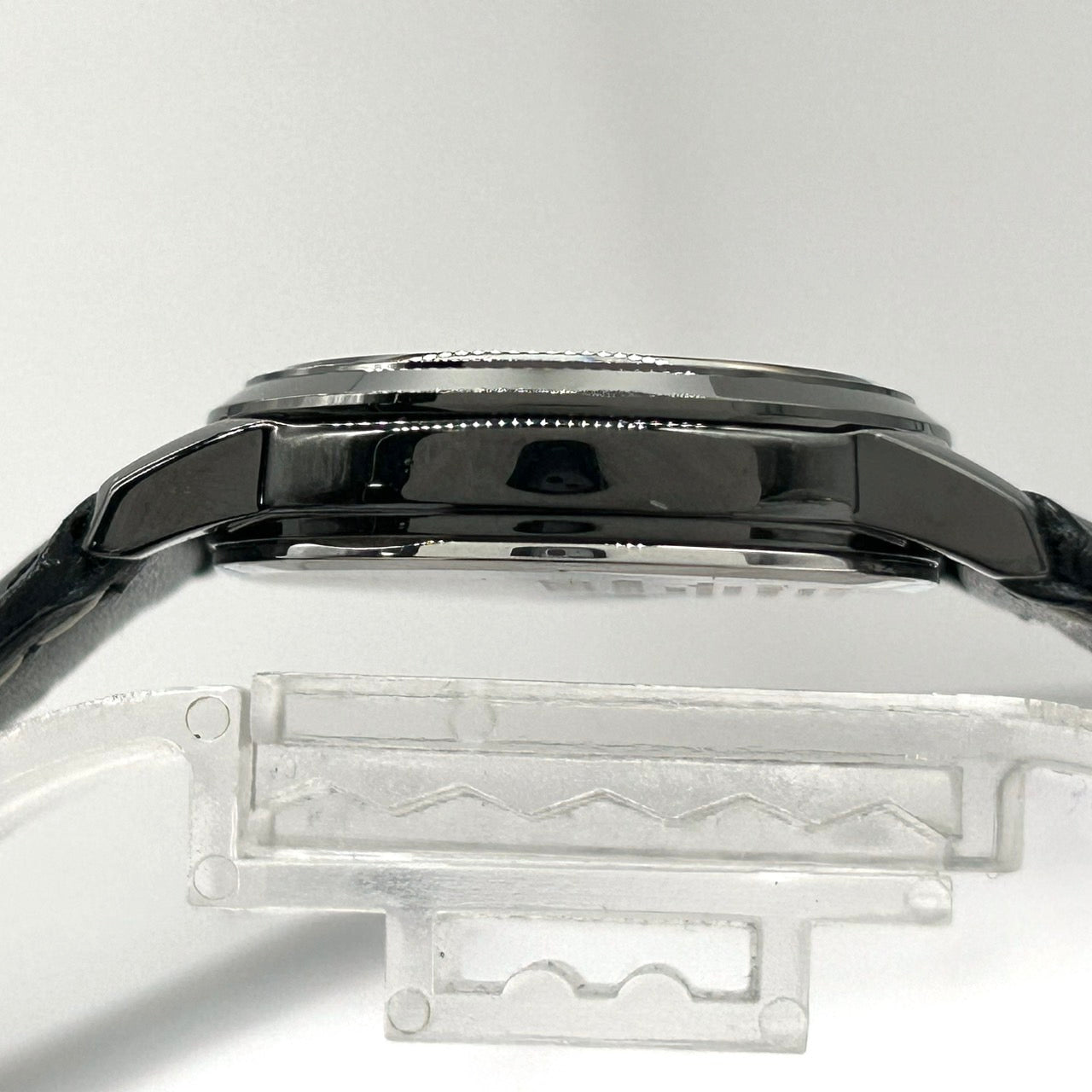 【新品ベルト（社外品）／稼働品／美品】SEIKO セイコー レディース 腕時計 ソーラー V131-0AF0 限定モデル ブラック 黒文字盤 ラウンド アナログ シンプル エレガント クラシック ドレスウォッチ ビジネス 10気圧防水 クリーニング済 G6