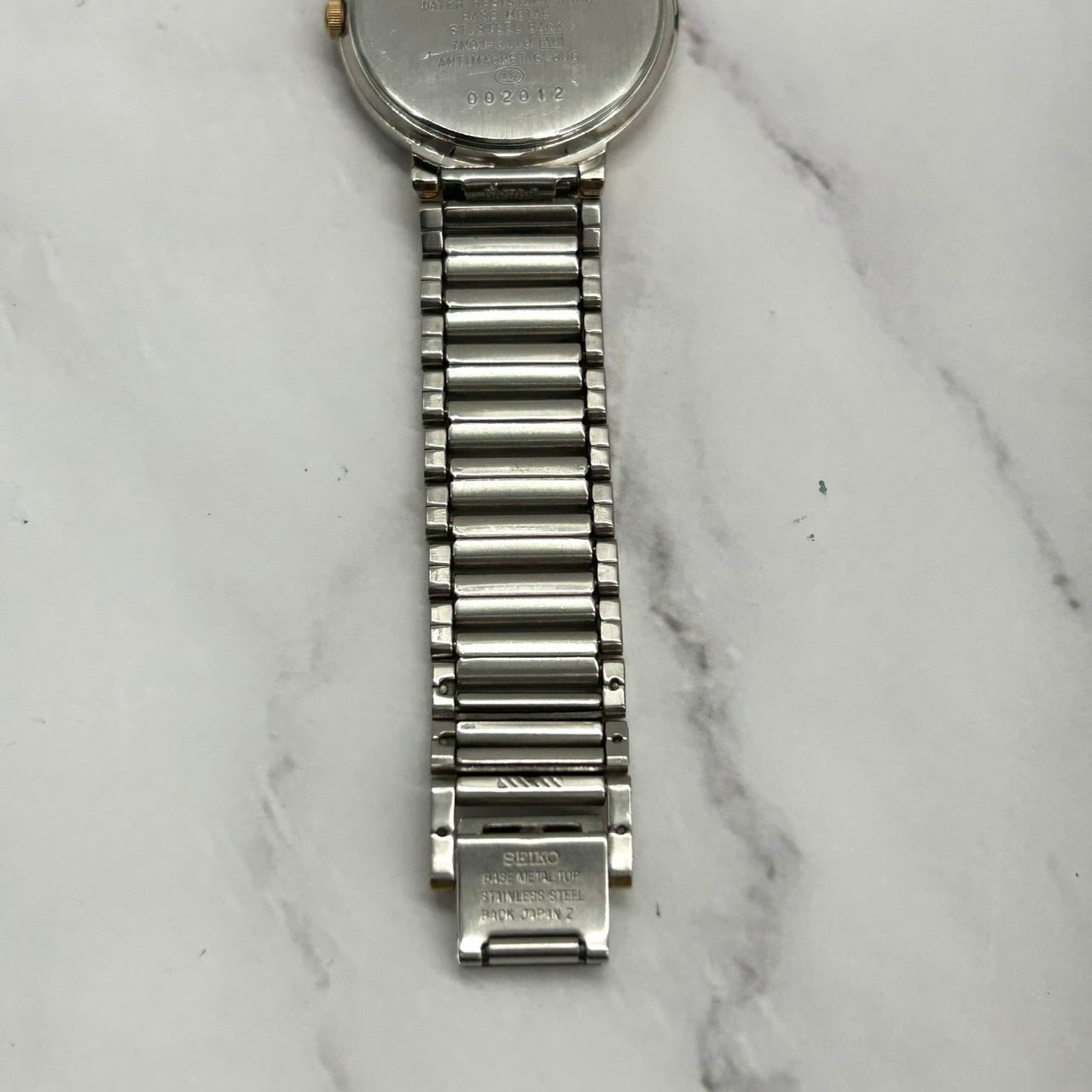 【電池交換済／稼働品】SEIKO セイコー Avenue アベニュー レディース 7N01-6110 コンビカラー シルバー ゴールド クオーツ アナログ ホワイト文字盤 エレガント クラシック ドレスウォッチ ビジネス 5気圧防水 クリーニング済 G6