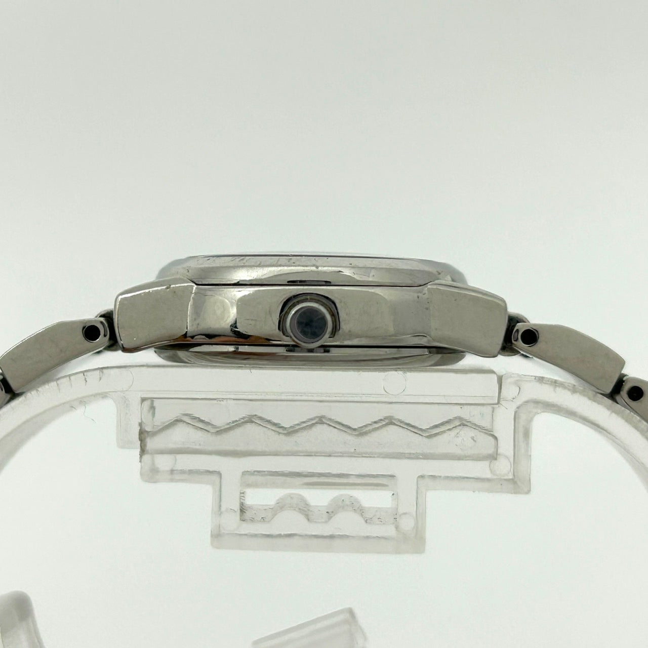 CITIZEN wicca シチズン ウィッカ エコドライブ E031-S022568 腕時計 レディース ソーラー アナログ パープルシェル文字盤 シルバー ピンク ローマ数字インデックス シェル 10気圧防水 稼働品 カラーストーン G5