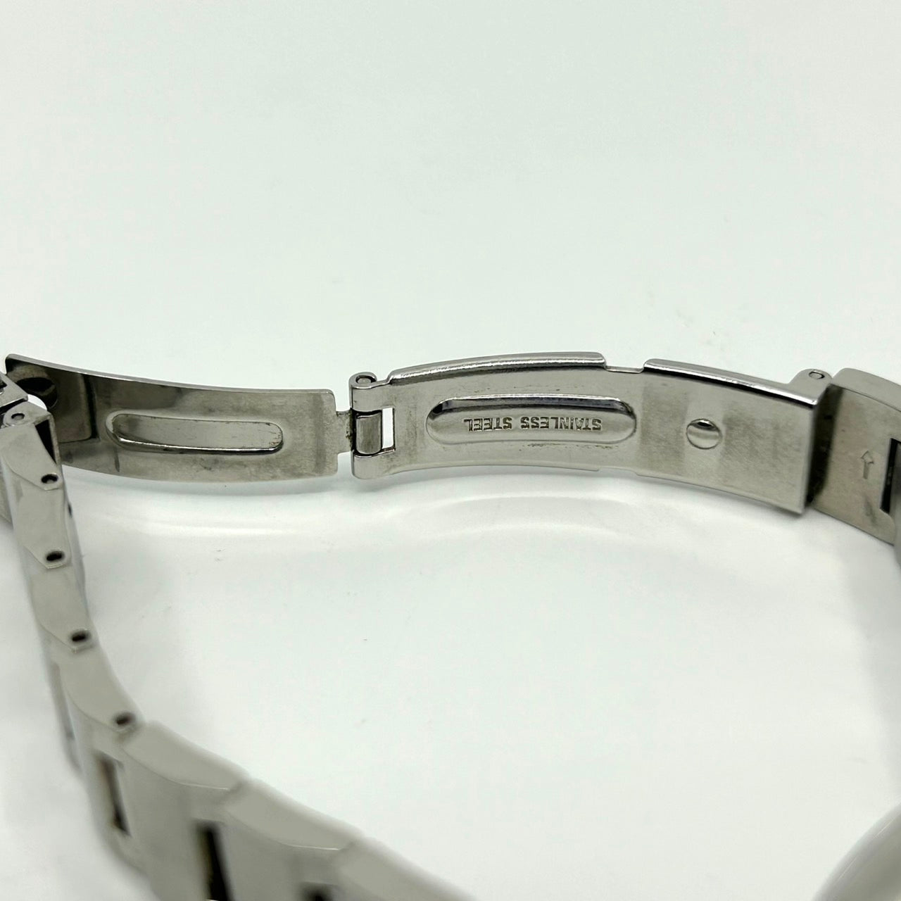 CITIZEN wicca シチズン ウィッカ エコドライブ E031-S022568 腕時計 レディース ソーラー アナログ パープルシェル文字盤 シルバー ピンク ローマ数字インデックス シェル 10気圧防水 稼働品 カラーストーン G5