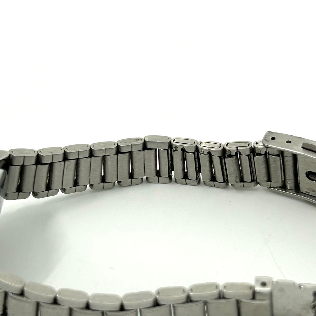 【稼働品】シチズン エコドライブ 腕時計 レディース E011-S027144 ソーラー W.R. 10 BAR アナログ デイト表示 白文字盤 ステンレス シルバー シンプル クラシック エレガント カジュアル ビジネス 通勤 クリーニング済 G5