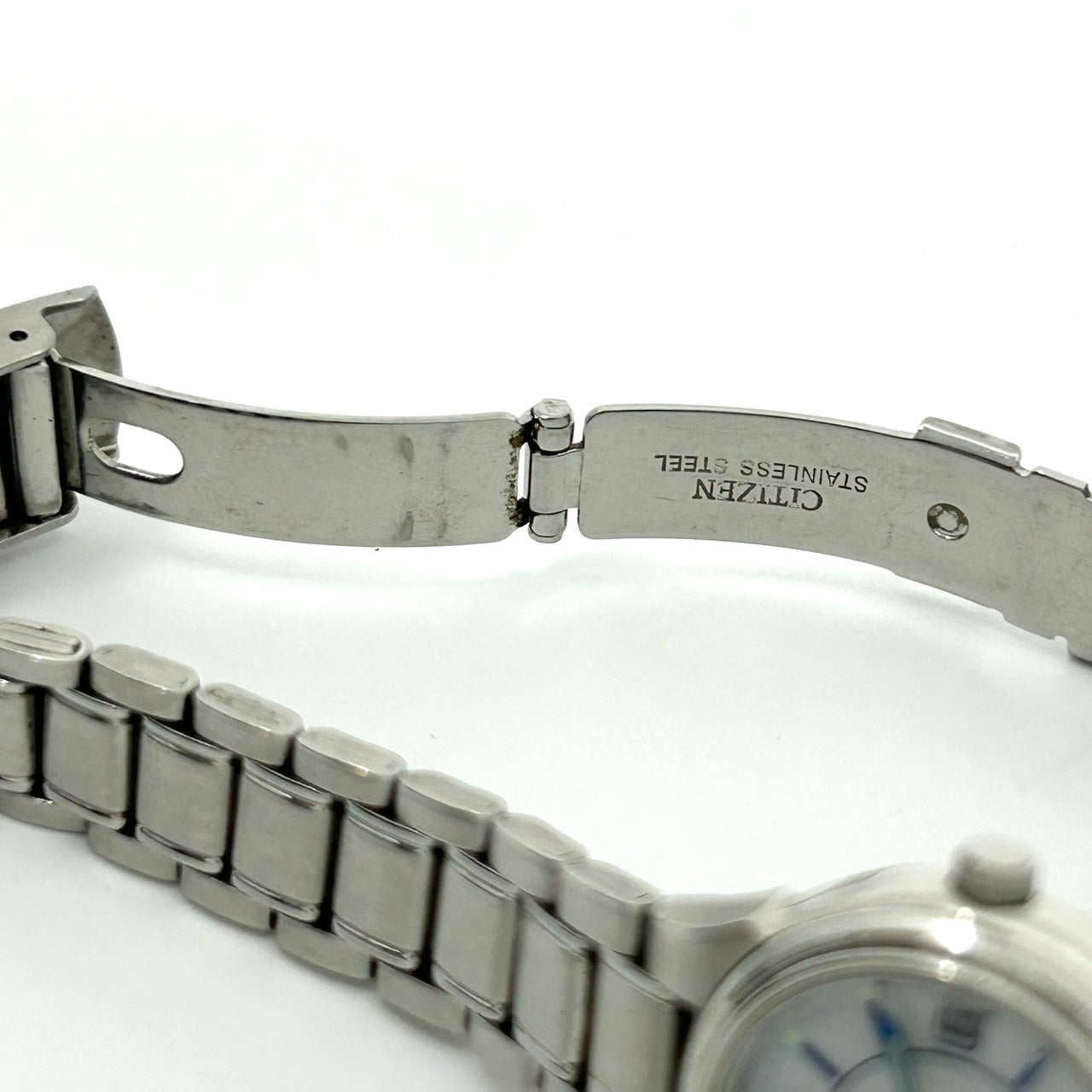 【稼働品】シチズン エコドライブ 腕時計 レディース E011-S027144 ソーラー W.R. 10 BAR アナログ デイト表示 白文字盤 ステンレス シルバー シンプル クラシック エレガント カジュアル ビジネス 通勤 クリーニング済 G5