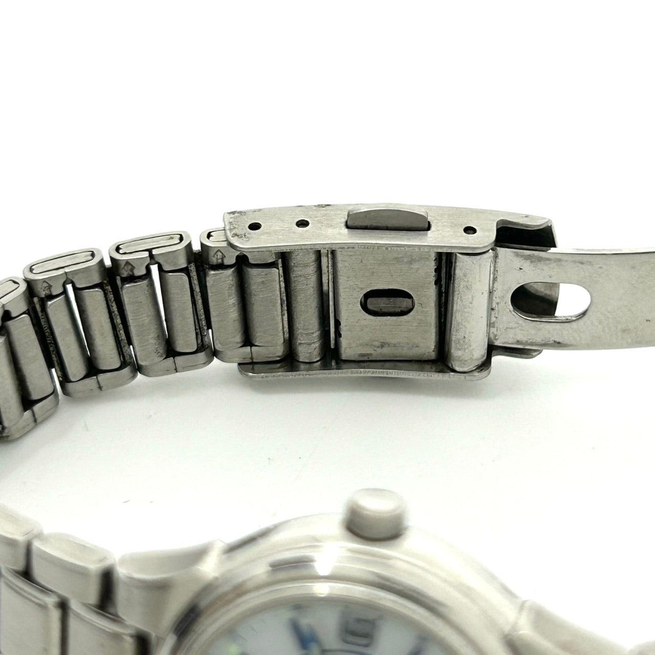 【稼働品】シチズン エコドライブ 腕時計 レディース E011-S027144 ソーラー W.R. 10 BAR アナログ デイト表示 白文字盤 ステンレス シルバー シンプル クラシック エレガント カジュアル ビジネス 通勤 クリーニング済 G5