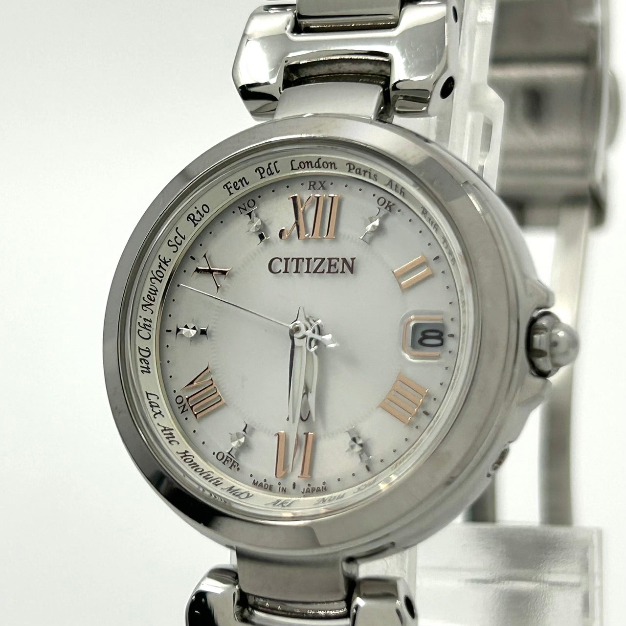 【美品】シチズン クロスシー xC 腕時計 レディース H240-T019072 エコドライブ 電波ソーラー ワールドタイム デイト アナログ 白文字盤 シルバー ローマ数字 エレガント ビジネス オフィス カジュアル ドレスウォッチ クリーニング済 G3