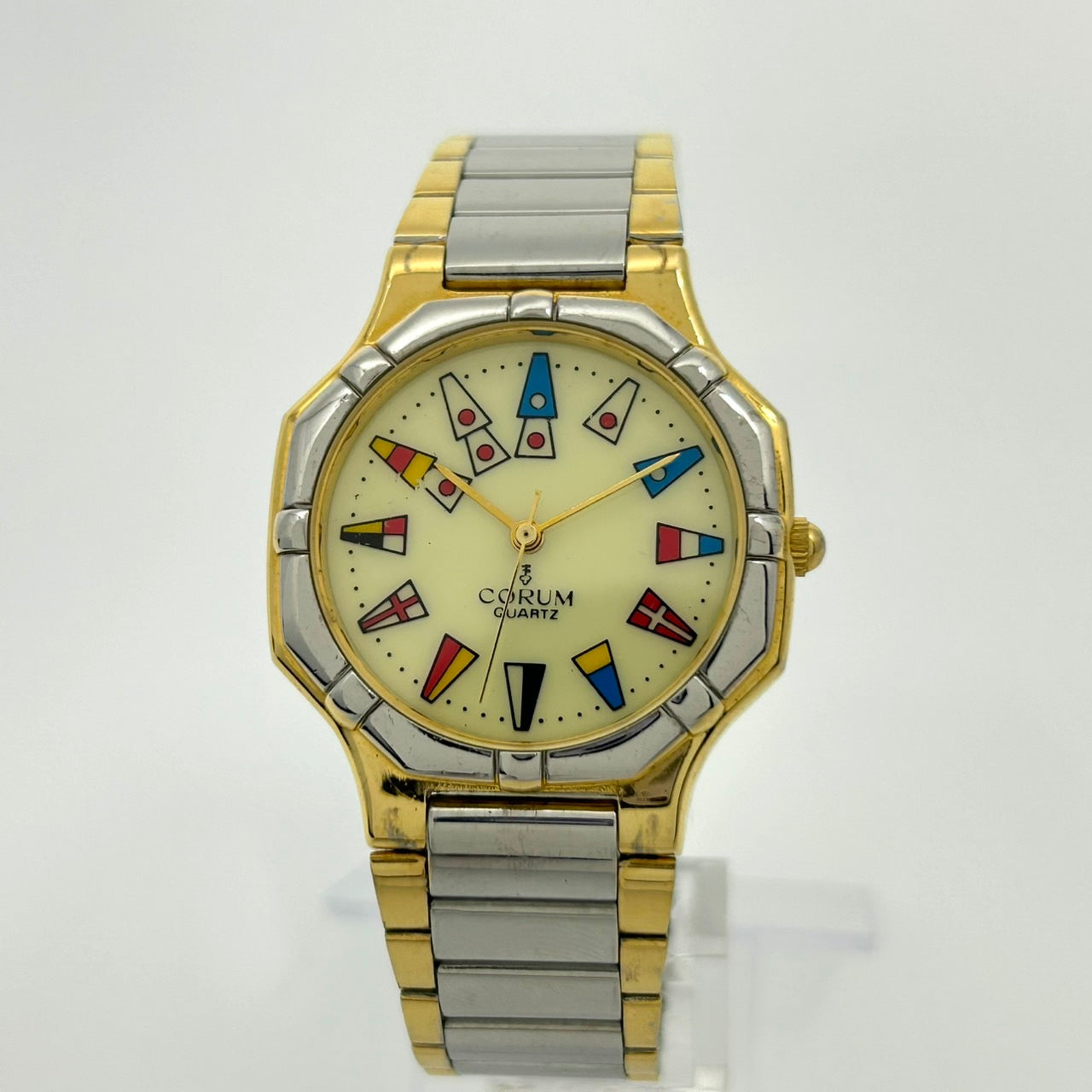 【電池交換済】希少 CORUM コルム アドミラルズカップ 腕時計 メンズ レディース クオーツ 国際信号旗 イエロー文字盤 ゴールド シルバー コンビ ヴィンテージ アンティーク クラシック 高級 スイス製 ユニセックス エレガント G2