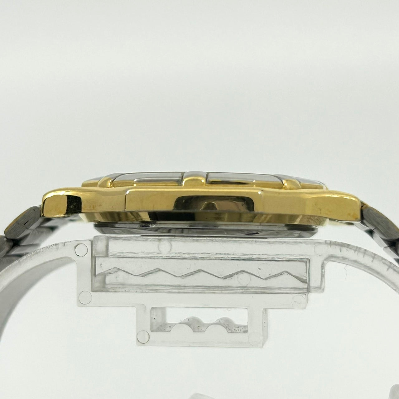 【電池交換済】希少 CORUM コルム アドミラルズカップ 腕時計 メンズ レディース クオーツ 国際信号旗 イエロー文字盤 ゴールド シルバー コンビ ヴィンテージ アンティーク クラシック 高級 スイス製 ユニセックス エレガント G2