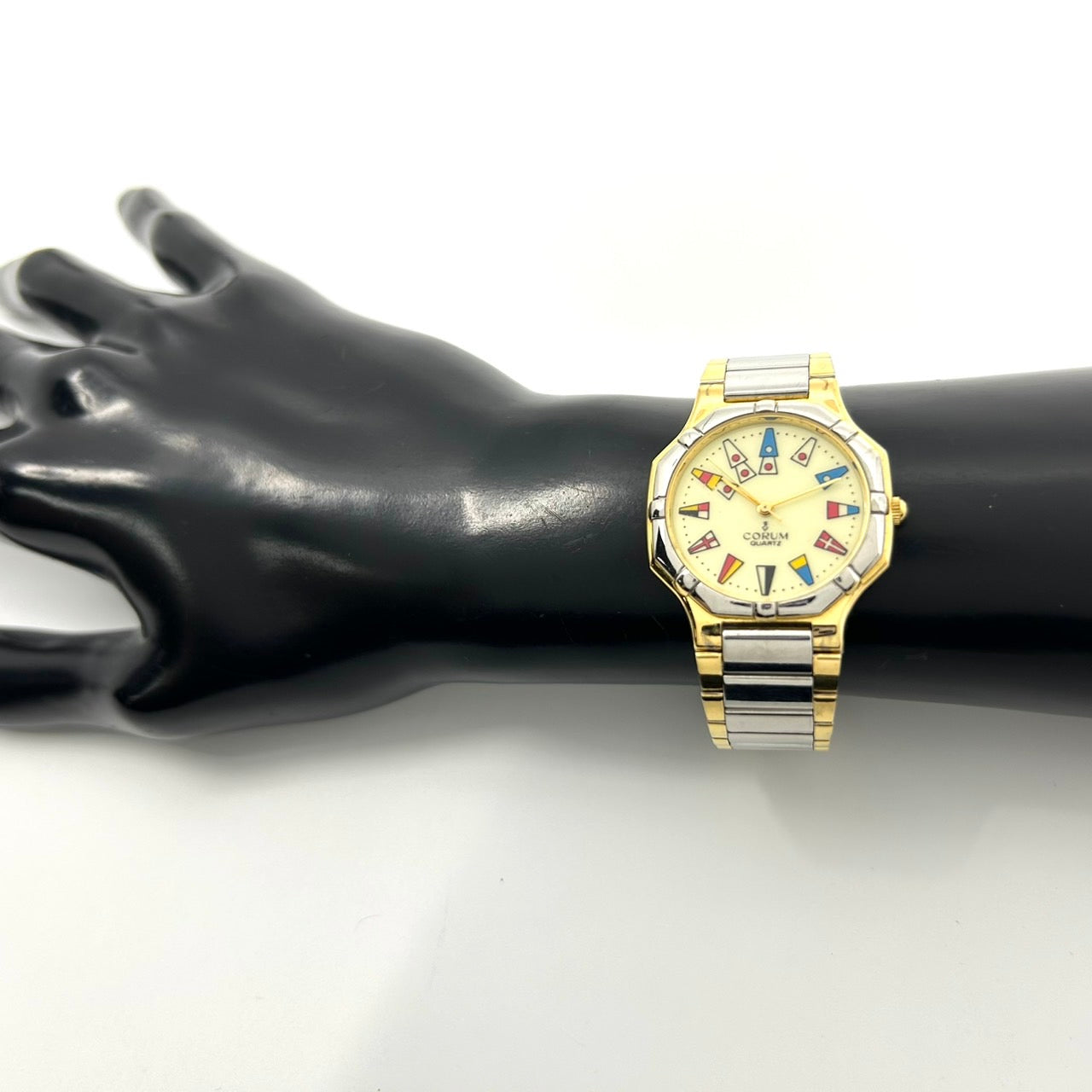 【電池交換済】希少 CORUM コルム アドミラルズカップ 腕時計 メンズ レディース クオーツ 国際信号旗 イエロー文字盤 ゴールド シルバー コンビ ヴィンテージ アンティーク クラシック 高級 スイス製 ユニセックス エレガント G2