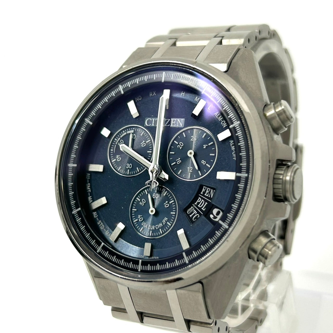 【極美品/稼働品】citizen シチズン アテッサ 腕時計 メンズ H610-T024564 エコドライブ 電波ソーラー クロノグラフ ワールドタイム デイト チタン ブルー文字盤 アナログ ビジネス 高機能 軽量 スタイリッシュ G2