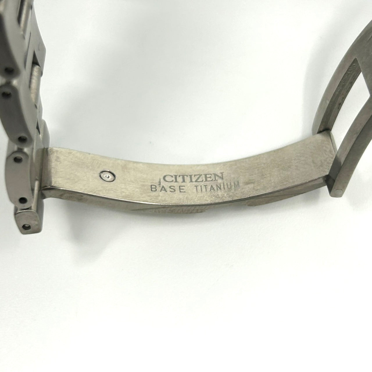 【極美品/稼働品】citizen シチズン アテッサ 腕時計 メンズ H610-T024564 エコドライブ 電波ソーラー クロノグラフ ワールドタイム デイト チタン ブルー文字盤 アナログ ビジネス 高機能 軽量 スタイリッシュ G2