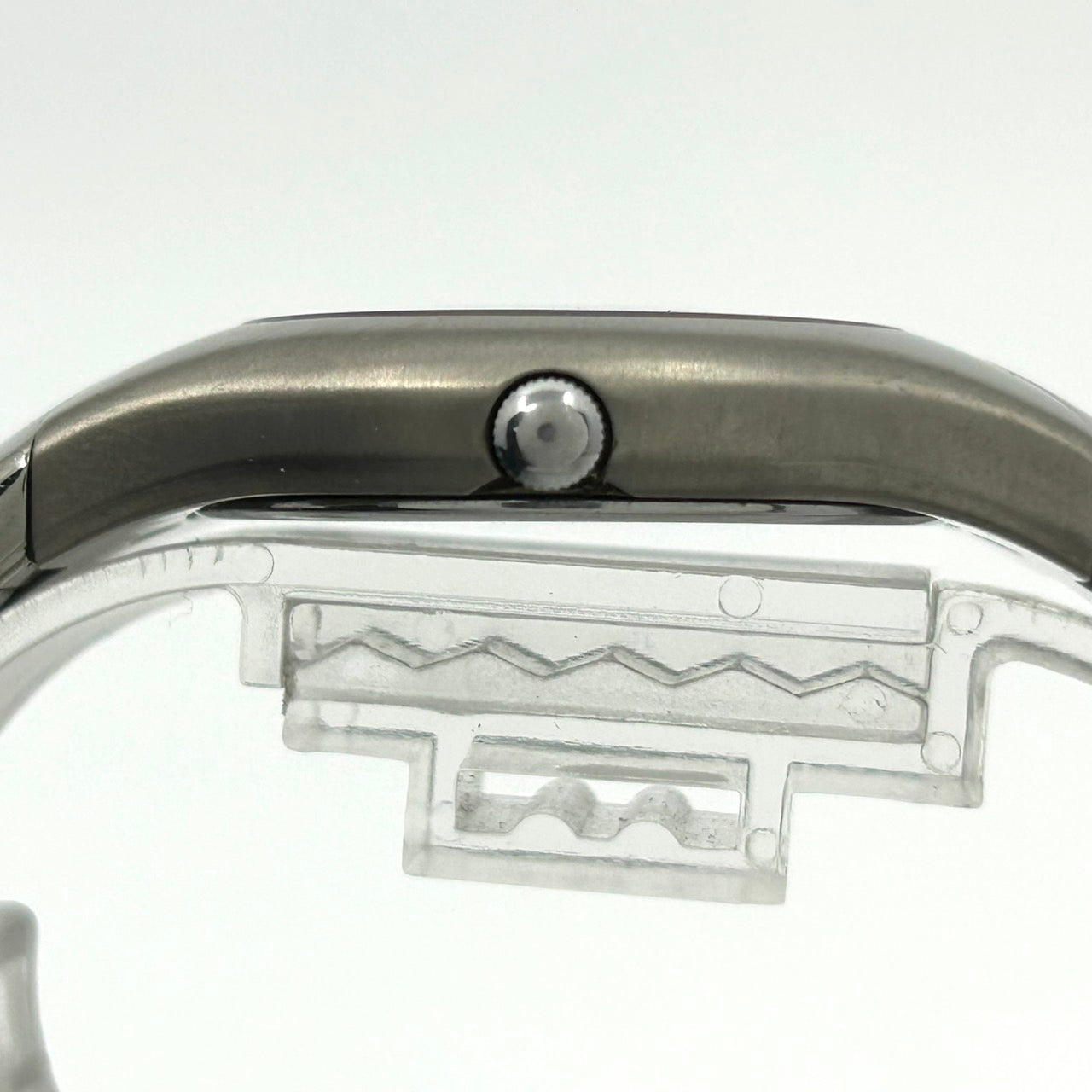 【稼働品】シチズン エクシード 腕時計 メンズ A780-H21602 TA エコドライブ チタン ソーラー 黒文字盤 アナログ シルバー 軽量 ビジネス クラシック エレガント シンプル スポーティー ドレスウォッチ クリーニング済 G2