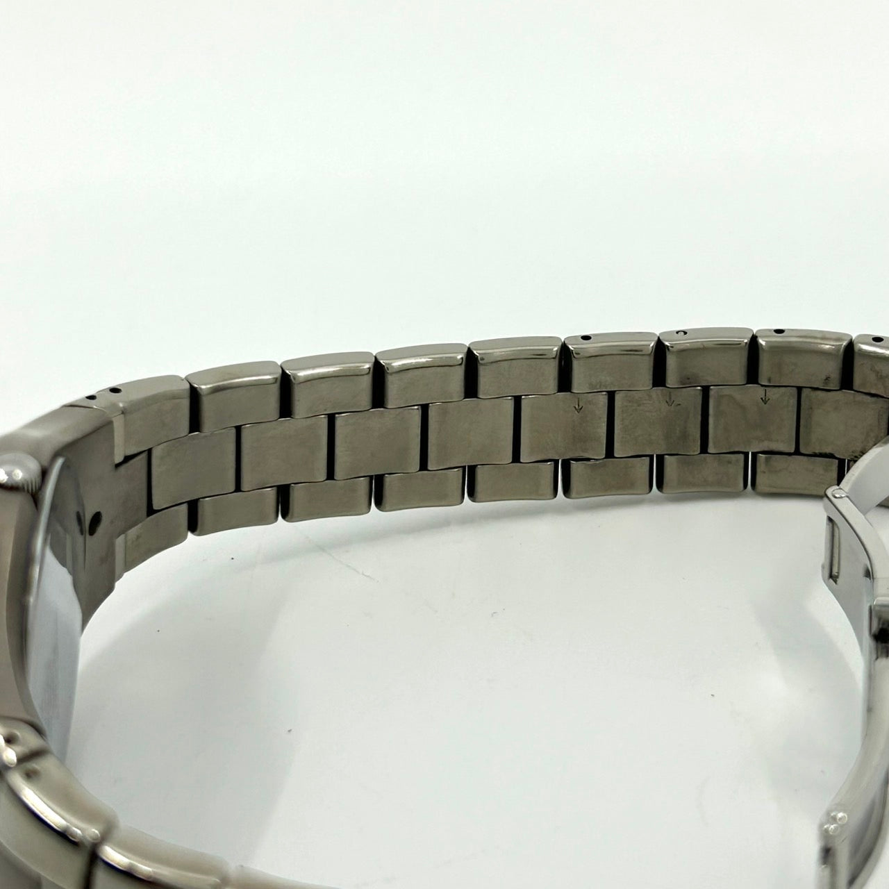 【稼働品】シチズン エクシード 腕時計 メンズ A780-H21602 TA エコドライブ チタン ソーラー 黒文字盤 アナログ シルバー 軽量 ビジネス クラシック エレガント シンプル スポーティー ドレスウォッチ クリーニング済 G2