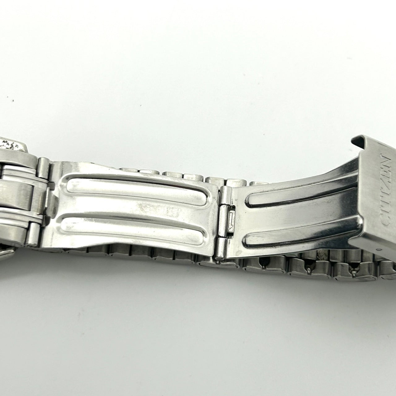 【稼働品】シチズン ジャンクション エコドライブ 腕時計 8800-K13561 CK ユニセックス ソーラー デイデイト アナログ 白文字盤 シルバー ステンレス シンプル クラシック カジュアル ビジネス 通勤 通学 ユニセックス クリーニング済 G2