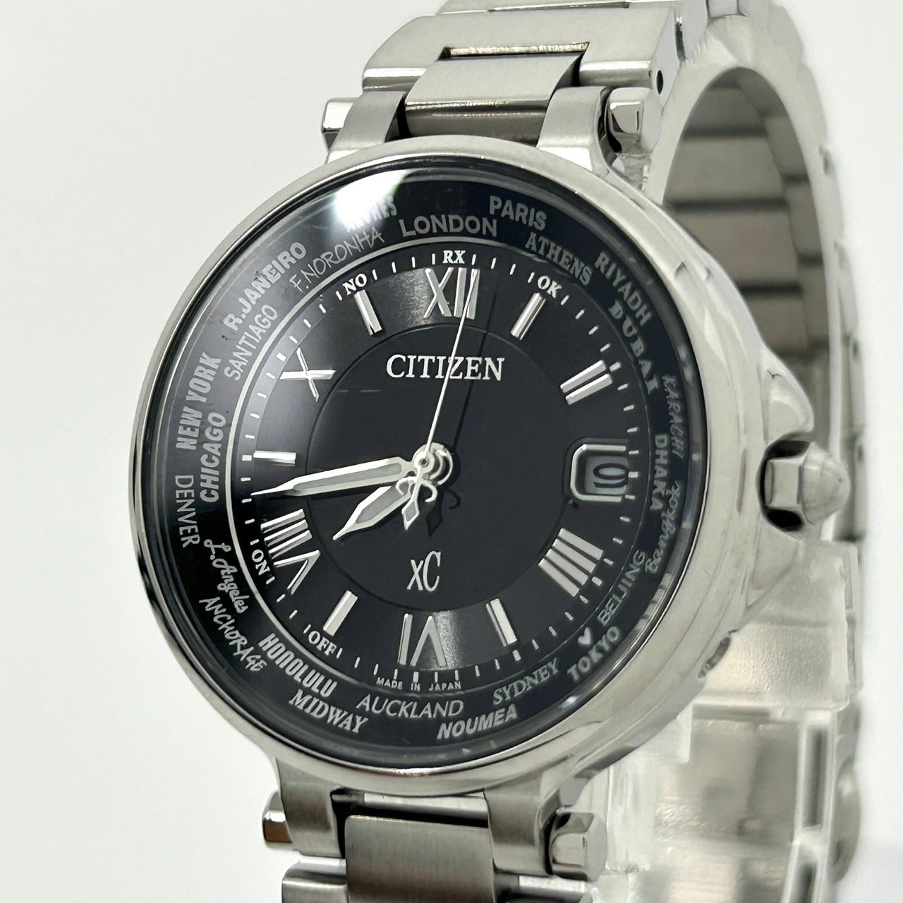 【美品】シチズン クロスシー xC 腕時計 レディース H246-T021820 エコドライブ 電波ソーラー ワールドタイム デイト アナログ 黒文字盤 シルバー ローマ数字 エレガント ビジネス オフィス カジュアル ドレスウォッチ G1