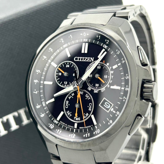 【未使用級/箱付】シチズン アテッサ 腕時計 メンズ E660-S121957 エコドライブ 電波ソーラー クロノグラフ ワールドタイム デイト チタン ブラック文字盤 アナログ ビジネス 高機能 軽量 スタイリッシュ エレガント 高級 クリーニング済 G