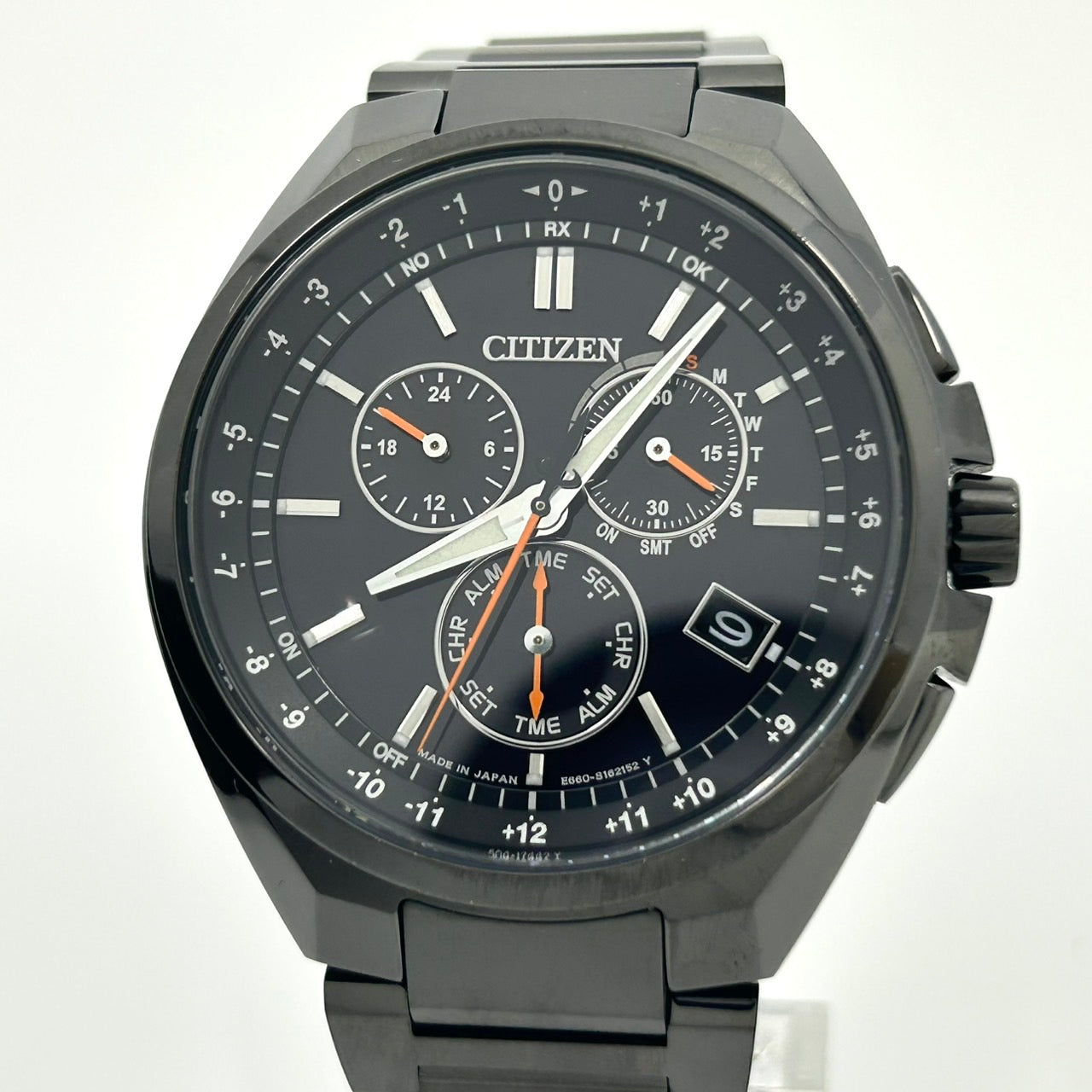 【未使用級/箱付】シチズン アテッサ 腕時計 メンズ E660-S121957 エコドライブ 電波ソーラー クロノグラフ ワールドタイム デイト チタン ブラック文字盤 アナログ ビジネス 高機能 軽量 スタイリッシュ エレガント 高級 クリーニング済 G