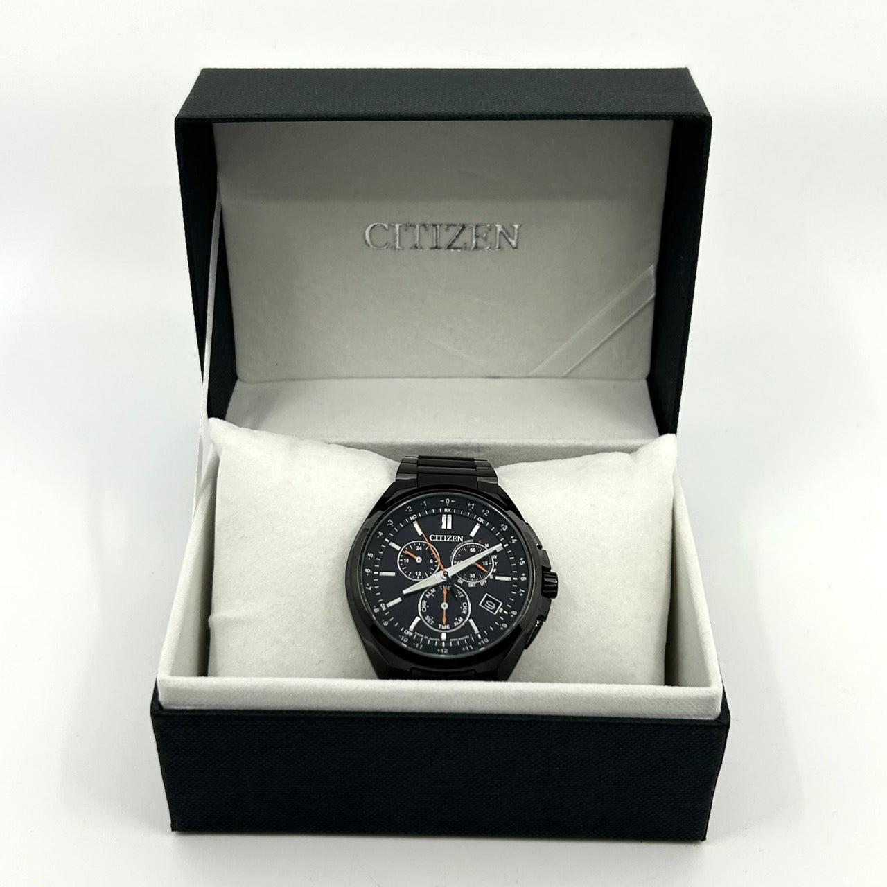 【未使用級/箱付】シチズン アテッサ 腕時計 メンズ E660-S121957 エコドライブ 電波ソーラー クロノグラフ ワールドタイム デイト チタン ブラック文字盤 アナログ ビジネス 高機能 軽量 スタイリッシュ エレガント 高級 クリーニング済 G