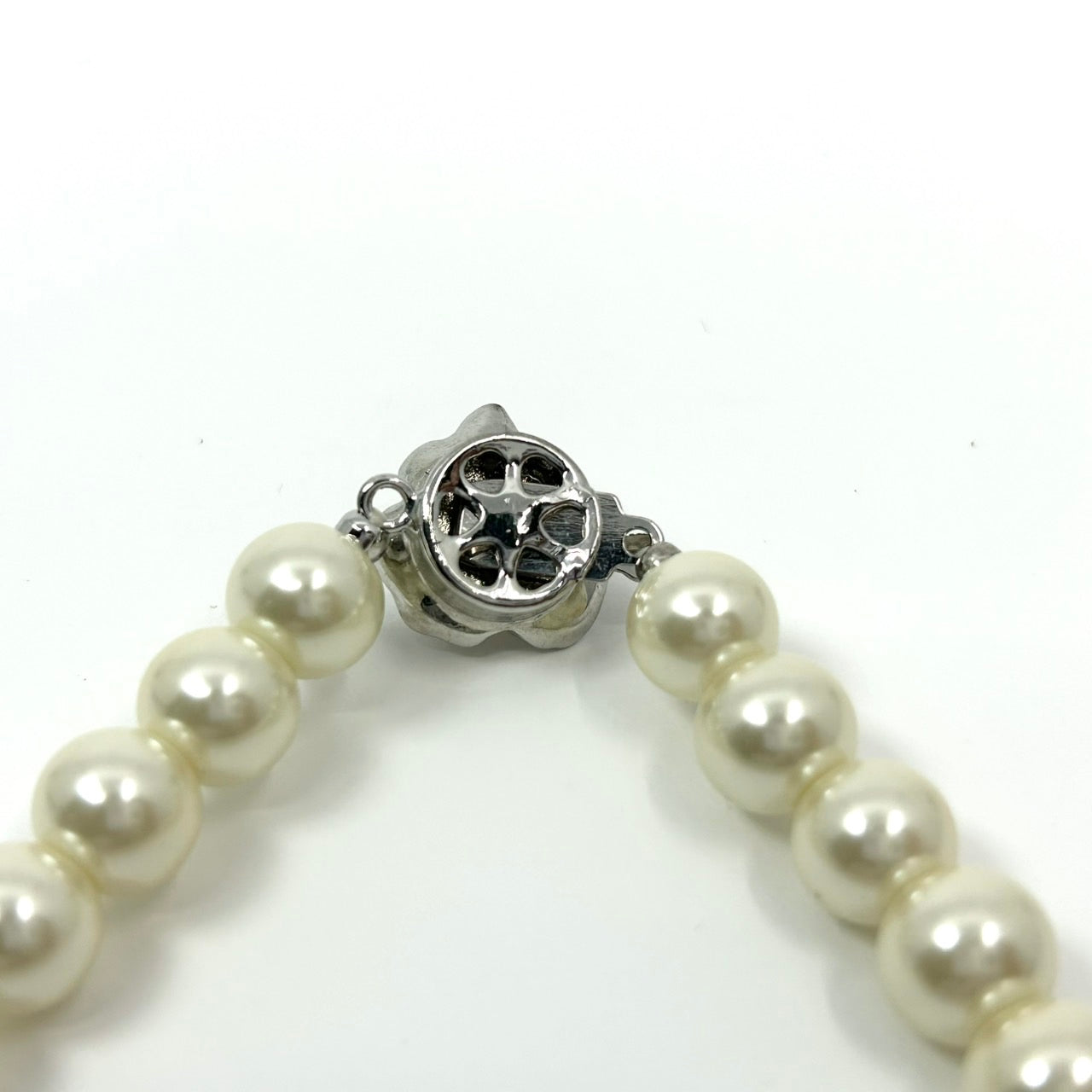 美品 新品同様 Near Mint 本真珠 あこや真珠 養殖真珠 パール ラウンド ホワイト ネックレス ペンダント レディース 8.1mm-8.3mm 冠婚葬祭 フォーマル カジュアル 全長約45cm i6