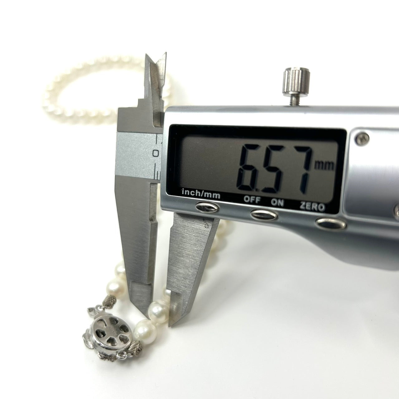 極美品 Near Mint 本真珠 あこや真珠 養殖真珠 パール ラウンド ホワイト ネックレス ペンダント レディース 6.5mm-6.9mm シルバー留め具刻印 冠婚葬祭 フォーマル カジュアル 全長約45cm i6