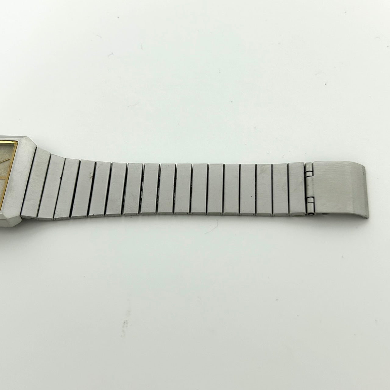 【電池交換済／稼働品】 SEIKO セイコー クオーツ 5Y01-5040 メンズ 腕時計 スクエア シルバー ゴールド コンビ アナログ ビンテージ アンティーク レトロ クラシック ドレスウォッチ ビジネス クリーニング済 G4