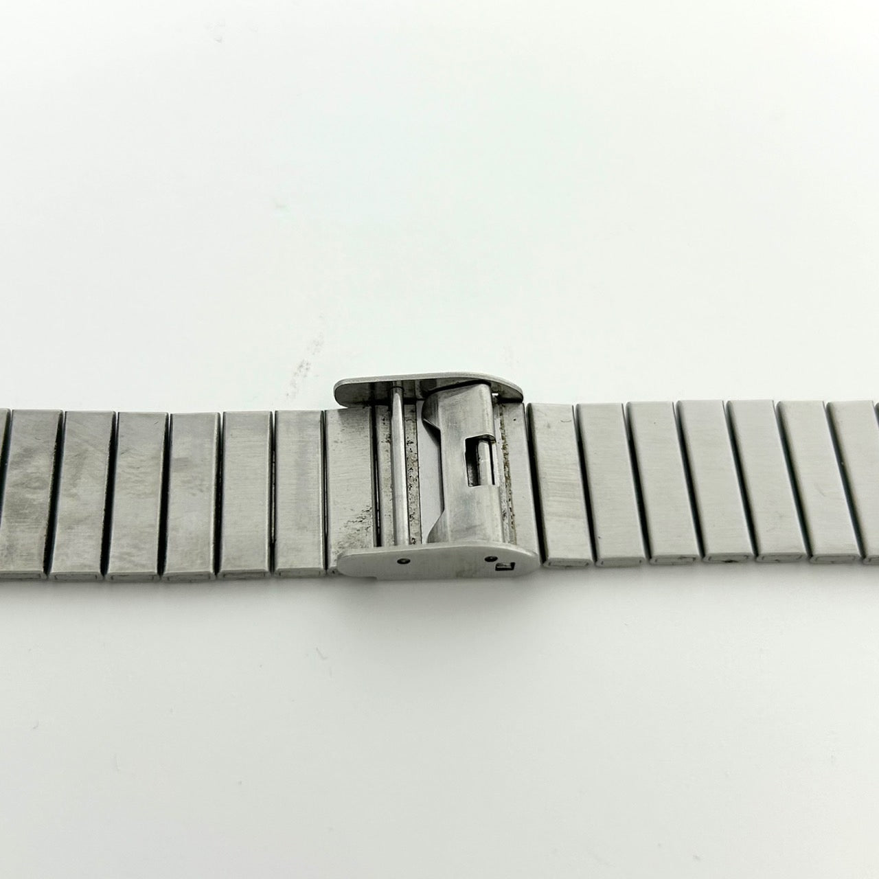 【電池交換済／稼働品】 SEIKO セイコー クオーツ 5Y01-5040 メンズ 腕時計 スクエア シルバー ゴールド コンビ アナログ ビンテージ アンティーク レトロ クラシック ドレスウォッチ ビジネス クリーニング済 G4