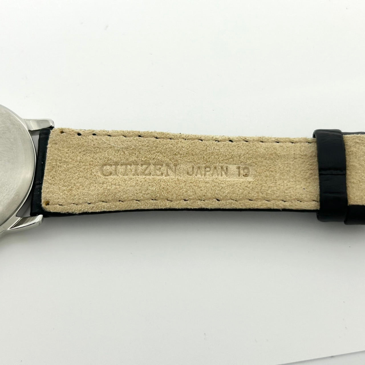 【稼働品/極美品/箱付】CITIZEN シチズン STILETTO G431-T011683 エコドライブ メンズ 腕時計 ソーラー 薄型 シルバー 白文字盤 ブラックレザーベルト ドレスウォッチ エレガント クラシック ビジネス クリーニング済 G