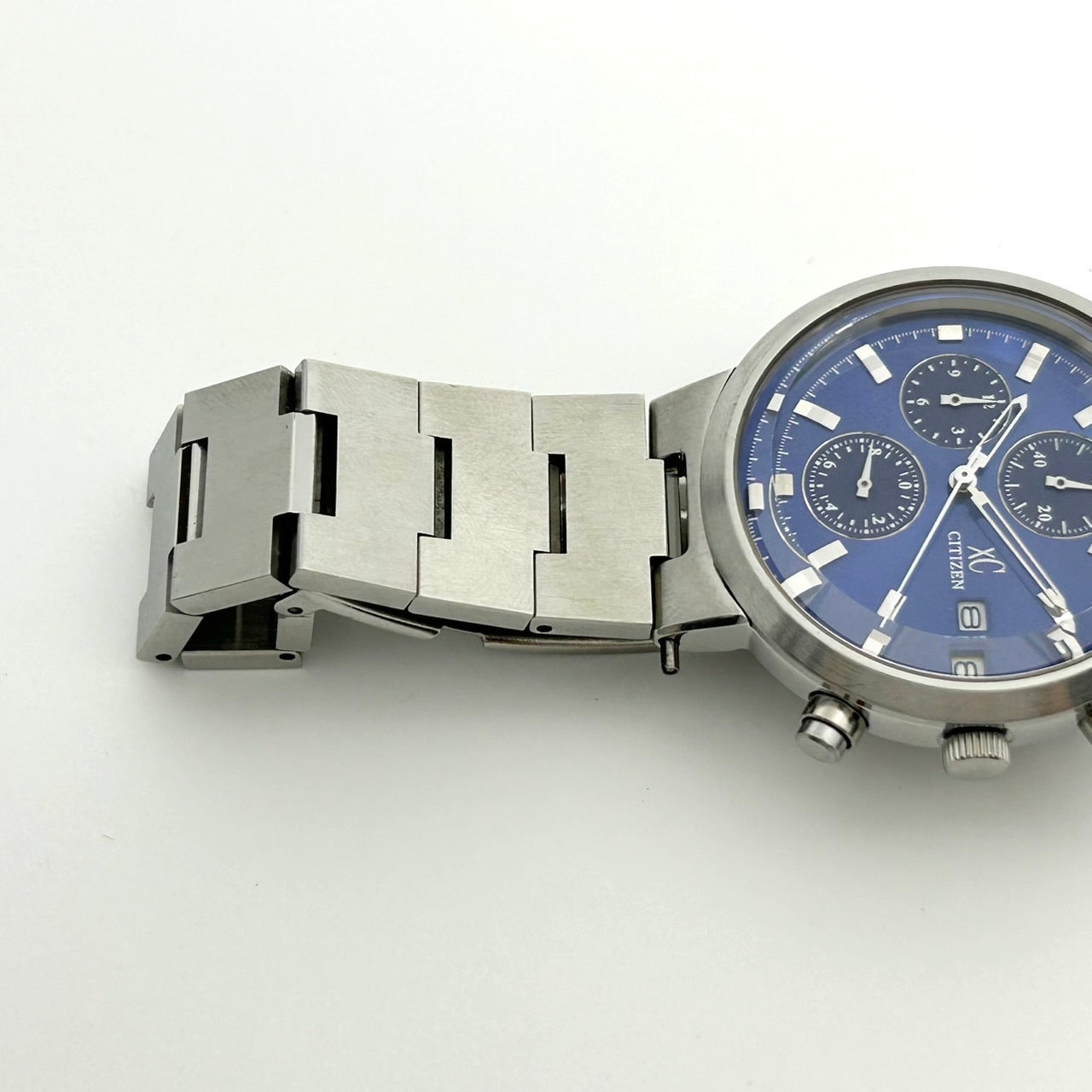 【電池交換済／稼働品】 CITIZEN シチズン xC クロスシー メンズ 腕時計 0560-H16889 クオーツ クロノグラフ デイト 青文字盤 シルバー ステンレススチール アナログ エレガント クラシック ビジネス フォーマル クリーニング済 G4