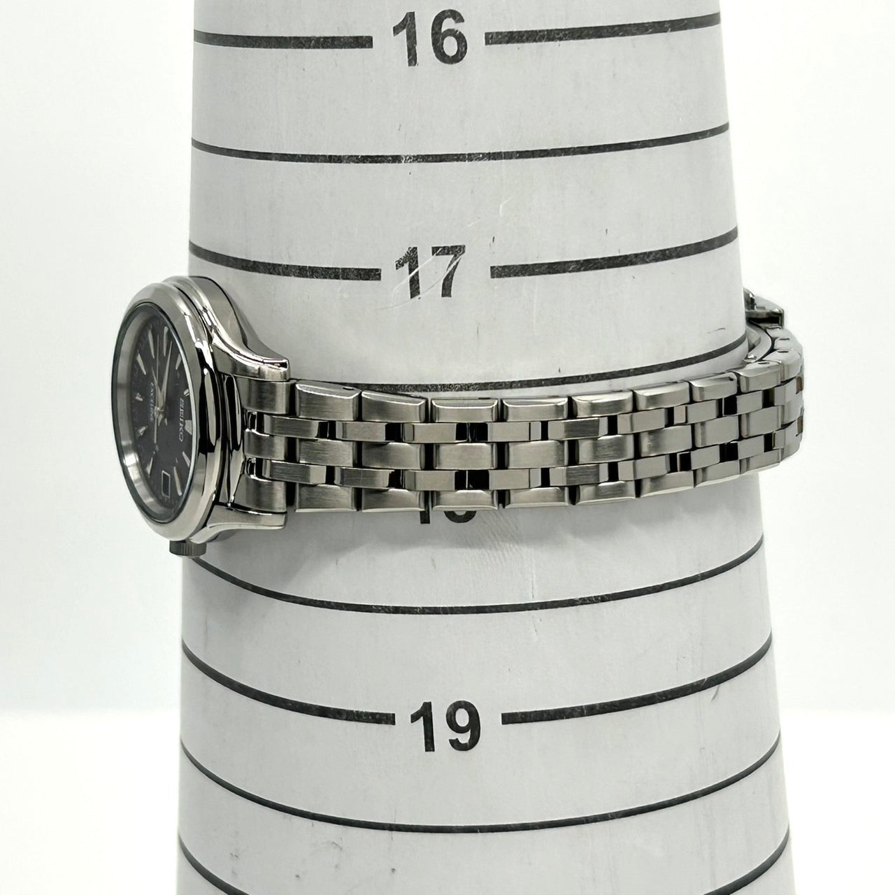 【稼働品/美品】 SEIKO セイコー EXCELINE エクセリーヌ 1B22-0AM0 レディース 腕時計 ソーラー電波 デイト ブラック文字盤 シルバー ステンレススチール アナログ エレガント ドレスウォッチ ビジネス フォーマル クリーニング済 G2