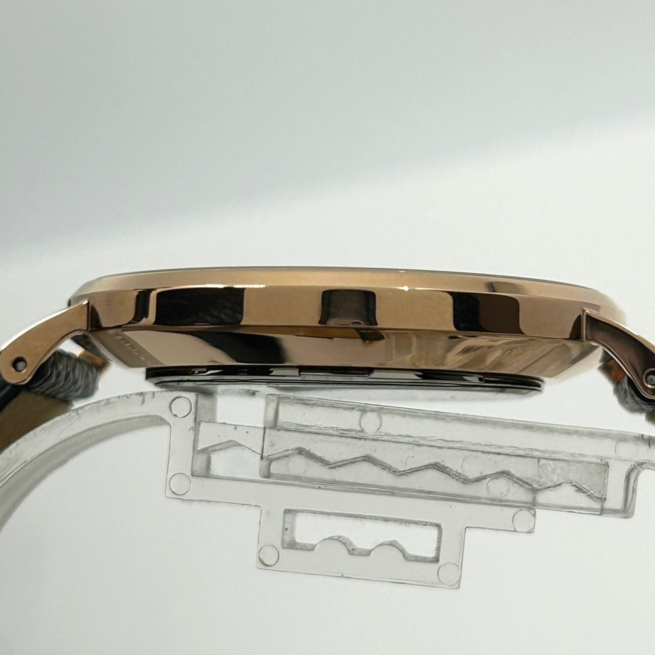 【電池交換済/未使用級/箱付】COACH コーチ PERRY ペリー レディース 腕時計 CA.124.2.34.2022 クオーツ アナログ ブラック文字盤 ローズゴールド 黒革ベルト クラシック ドレスウォッチ ビジネス フォーマル クリーニング済 G