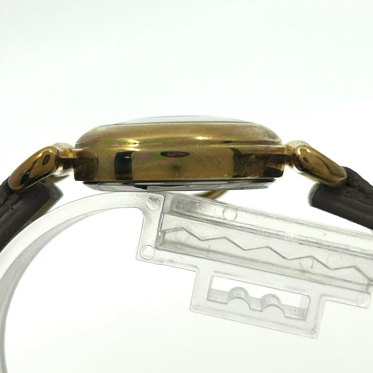 【限定/完売品】 Disney ディズニー 不思議の国のアリス コラボ 腕時計 ラインストーン ゴールドカラー クオーツ ラウンド レディース アナログ G1