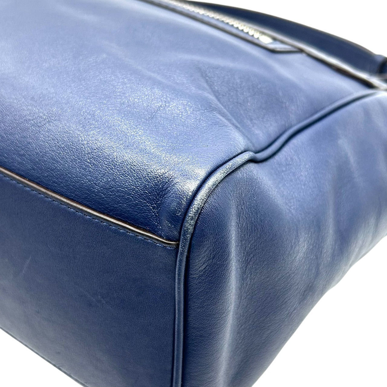 【美品／クリーニング済】COACH コーチ レガシー 22386 2WAY ハンドバッグ ショルダーバッグ パーフォレイテッドレザー ネイビー イエロー レディース 肩掛け 斜め掛け 大容量 タッセル チャーム付 エレガント 自立可 S31