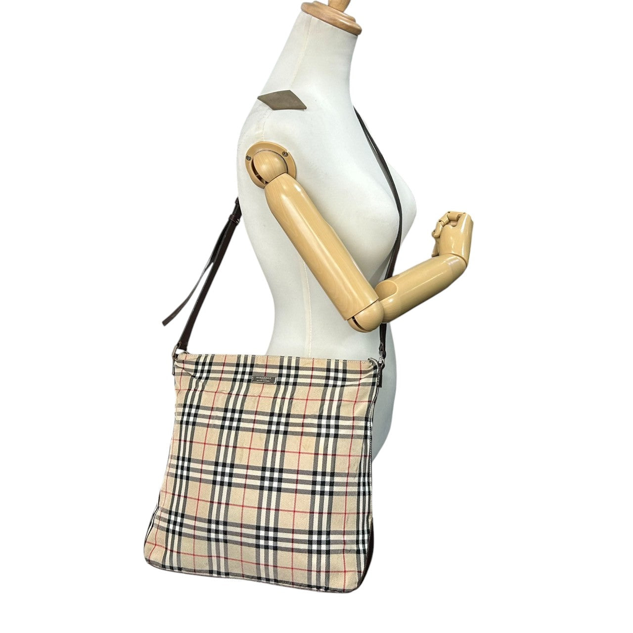 Burberry バーバリーブルーレーベル ショルダーバッグ ノバチェック スクエア型 キャンバス レザー ブラウン系 レディース 肩掛け 斜め掛け クロスボディ 定番 人気 クラシック ビンテージデザイン S31
