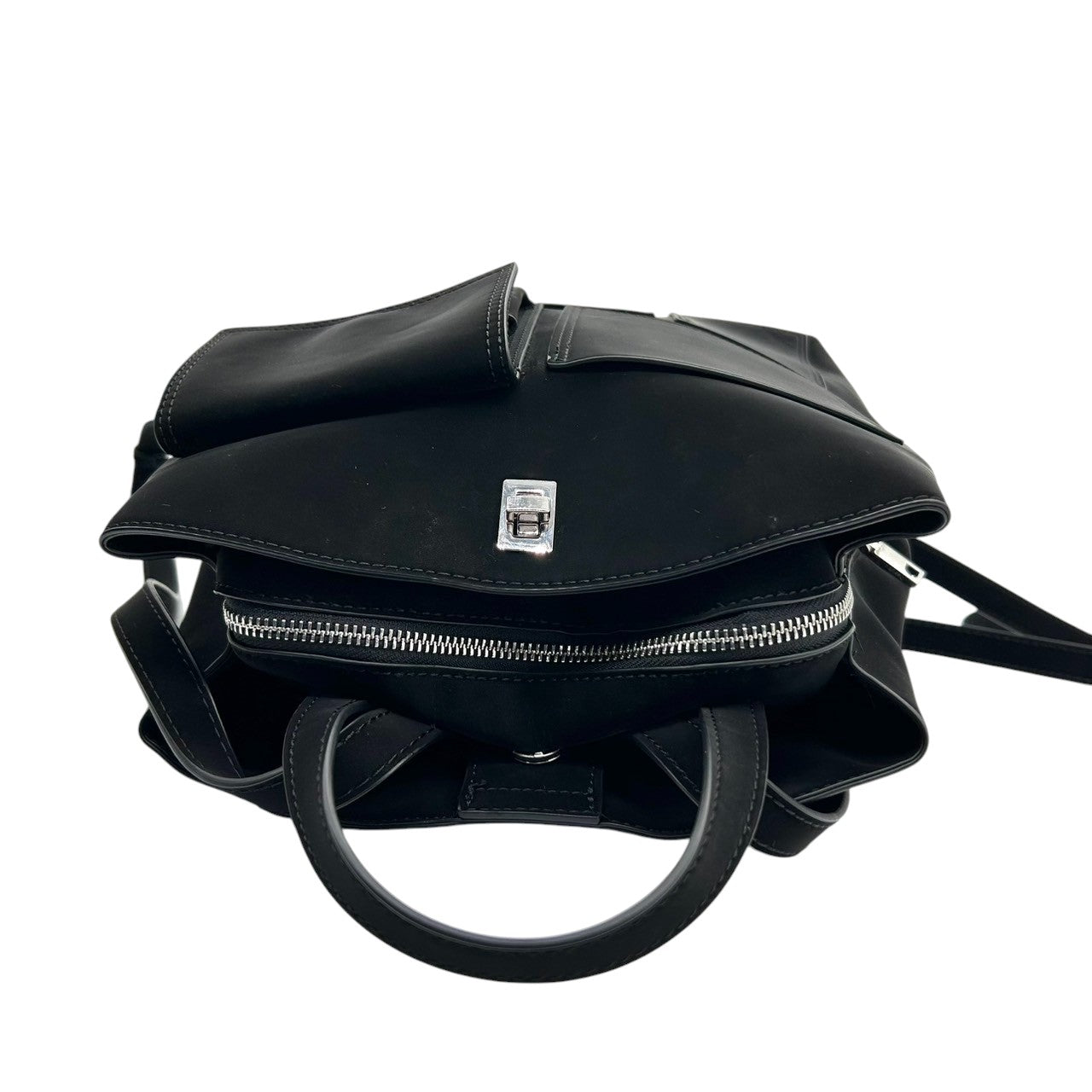 Desigual デシグアル バックパック リュックサック ブラック 黒 レディース メンズ ユニセックス 多機能ポケット A4収納可 PVC スタイリッシュ モダンデザイン 通勤 通学 カジュアル ロゴ シルバー金具 クリーニング済み s49