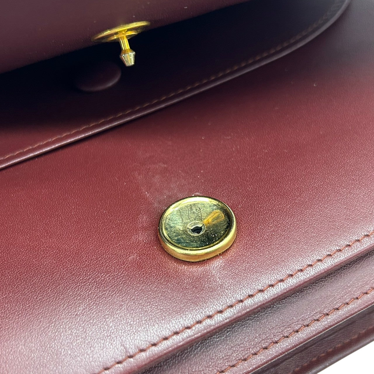 【訳あり】カルティエ クラッチバッグ マストライン セカンドバッグ メンズ レディース Cartier レザー 本革 ボルドー ワインレッド 2Cロゴ Cドゥカルティエ ヴィンテージ エレガント クラシック 高級感 ユニセックス 保存袋付 s41