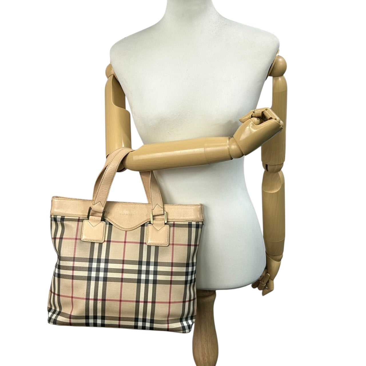 バーバリー トートバッグ ノバチェック レディース BURBERRY ハンドバッグ PVC レザー ベージュ A4収納可 肩掛け 通勤 通学 クラシック エレガント 定番人気 ヴィンテージ クリーニング済み s41