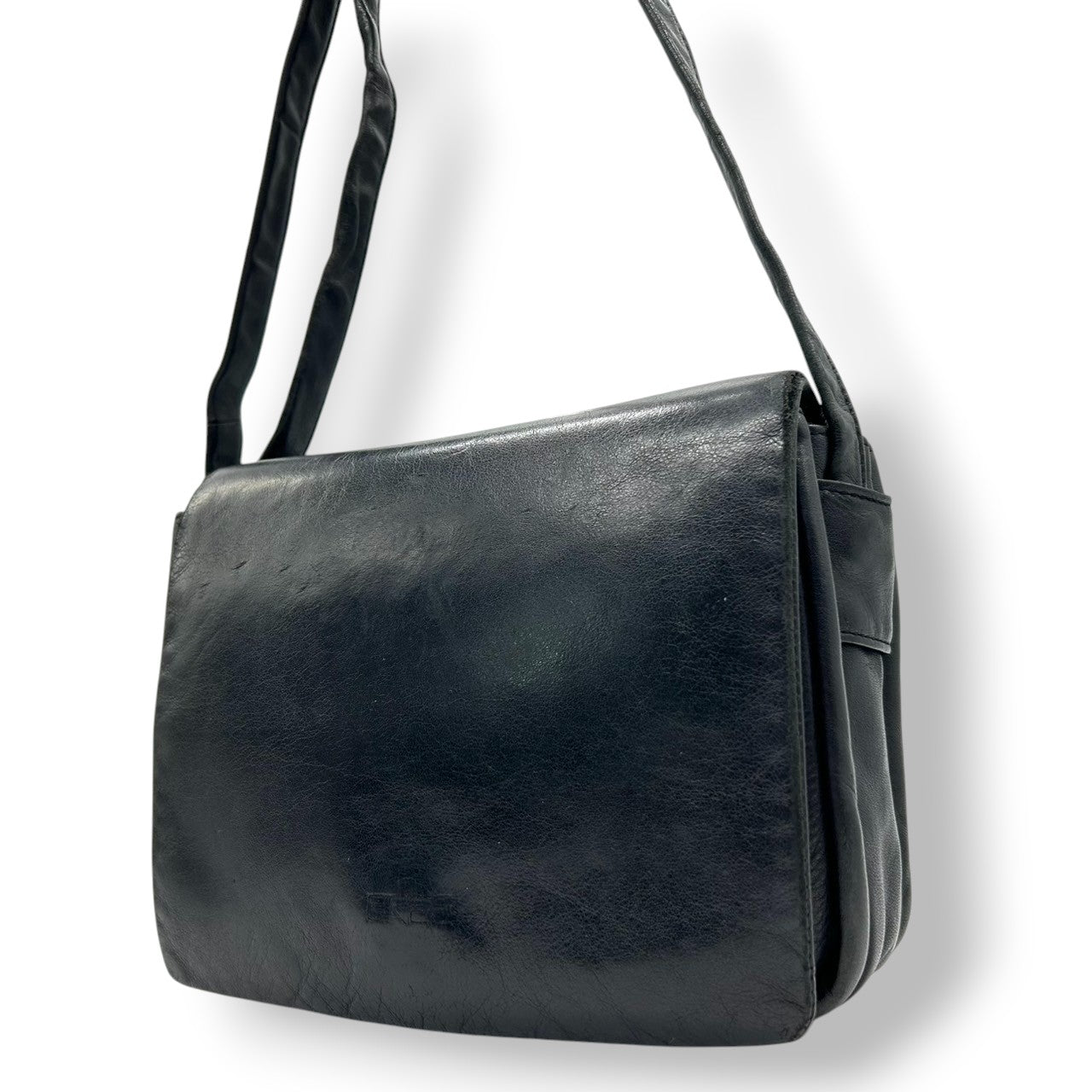 BREE ブリー ショルダーバッグ レザー 本革 ブラック 黒 フラップ式 メンズ レディース ユニセックス 斜め掛け クロスボディ ヴィンテージ クラシック ドイツブランド シンプルデザイン 高品質 クリーニング済み s41