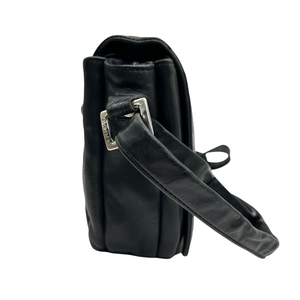 BREE ブリー ショルダーバッグ レザー 本革 ブラック 黒 フラップ式 メンズ レディース ユニセックス 斜め掛け クロスボディ ヴィンテージ クラシック ドイツブランド シンプルデザイン 高品質 クリーニング済み s41