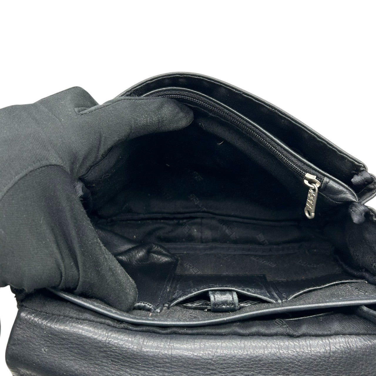 BREE ブリー ショルダーバッグ レザー 本革 ブラック 黒 フラップ式 メンズ レディース ユニセックス 斜め掛け クロスボディ ヴィンテージ クラシック ドイツブランド シンプルデザイン 高品質 クリーニング済み s41