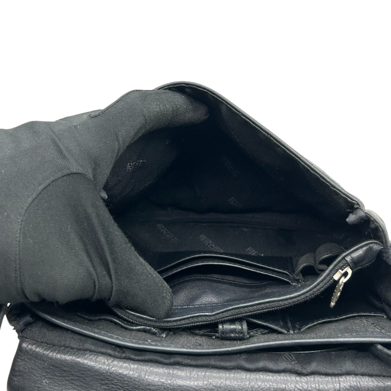 BREE ブリー ショルダーバッグ レザー 本革 ブラック 黒 フラップ式 メンズ レディース ユニセックス 斜め掛け クロスボディ ヴィンテージ クラシック ドイツブランド シンプルデザイン 高品質 クリーニング済み s41